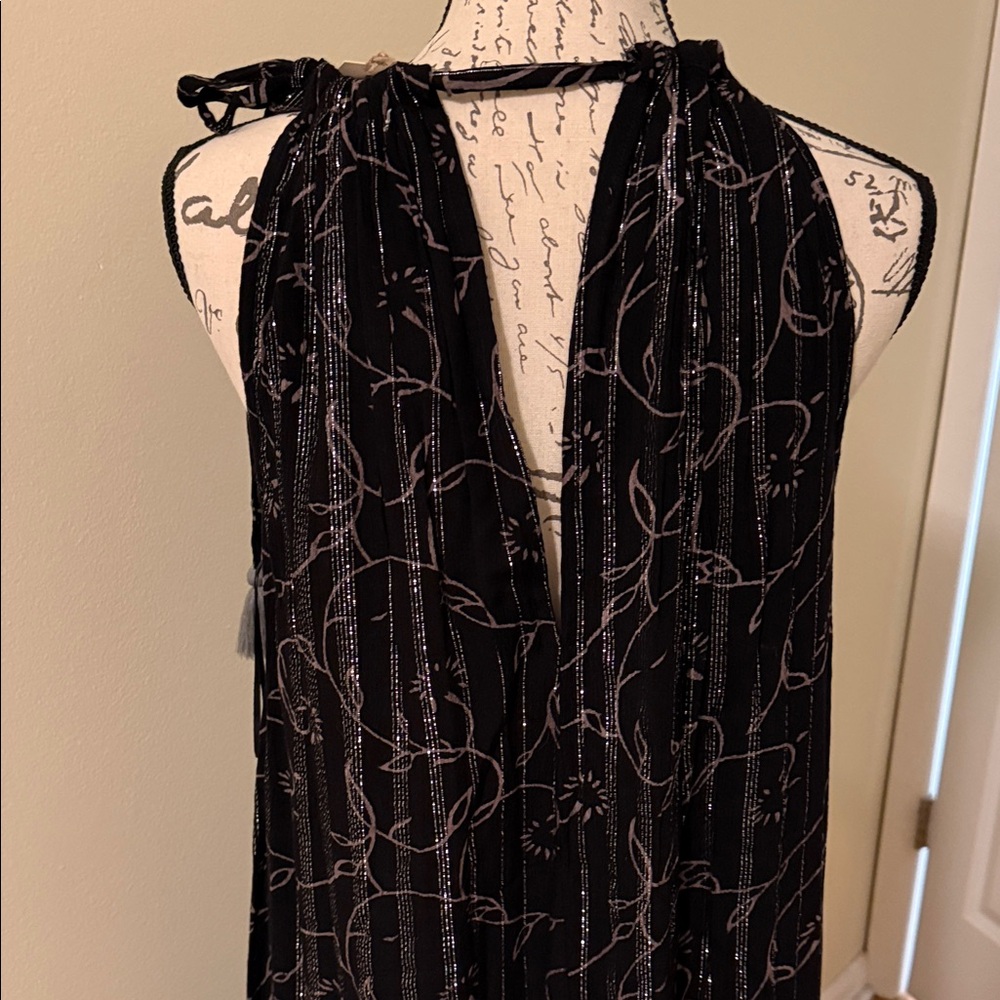 Elegant Black Maxi Dress - Picture 6 of 7